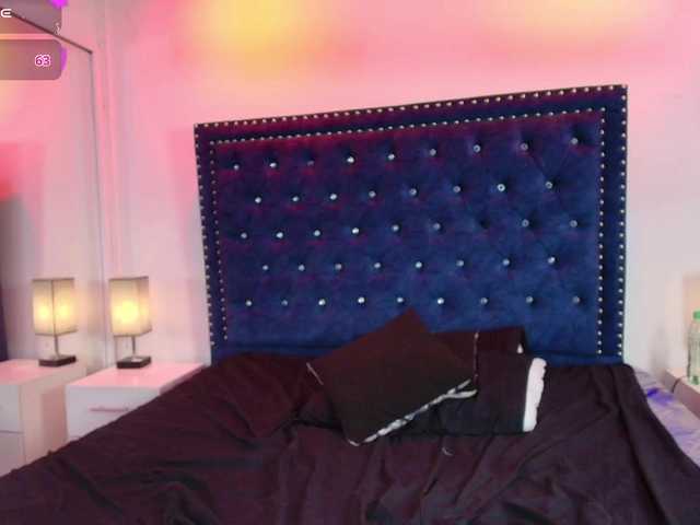 debora-shine live cam on BongaCams
