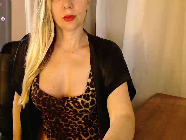 LizLauren webcam