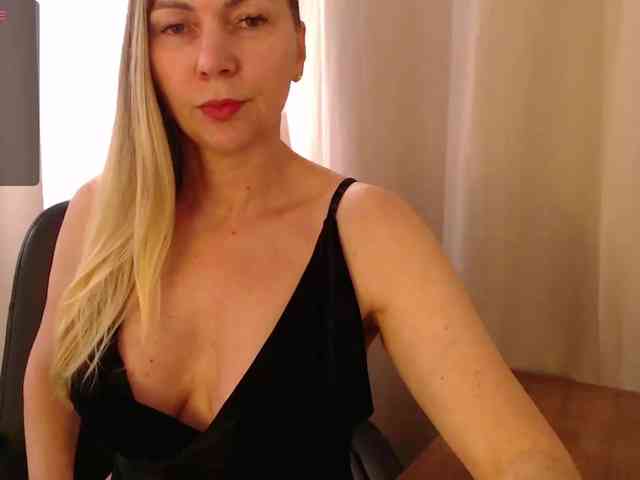 LizLauren webcam