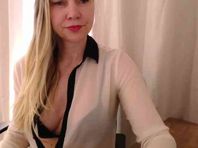 LizLauren webcam