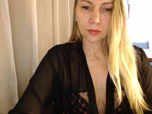 Modelo: LizLauren