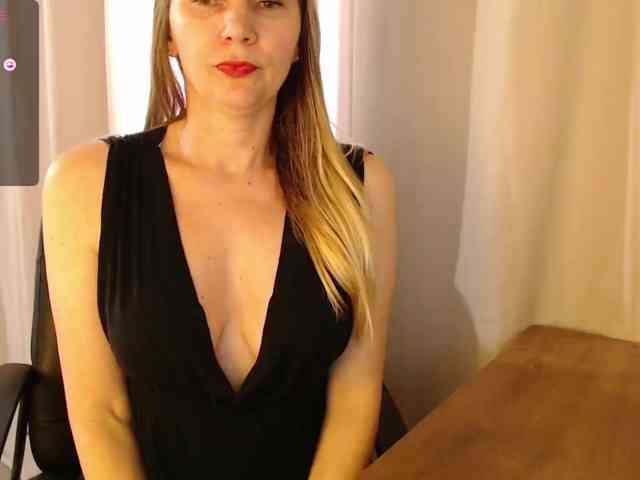 LizLauren webcam