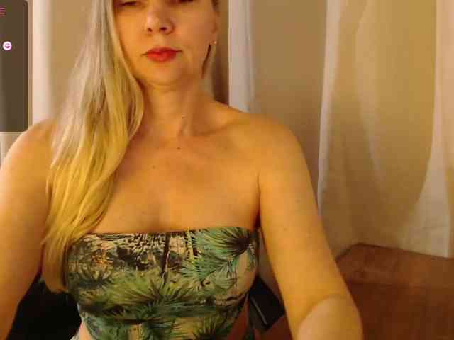 LizLauren webcam