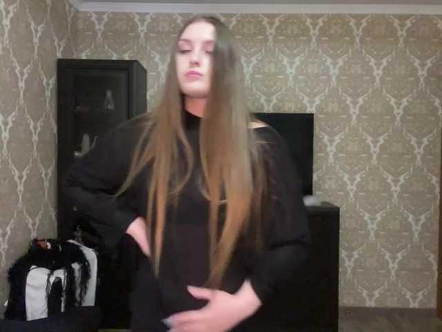 EmelineVayda live cam on BongaCams