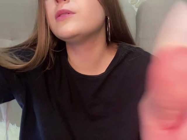 EmelineVayda live cam on BongaCams