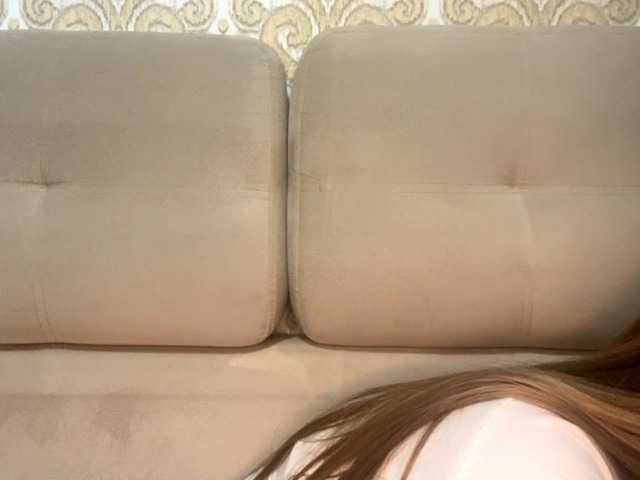 EmelineVayda live cam on BongaCams