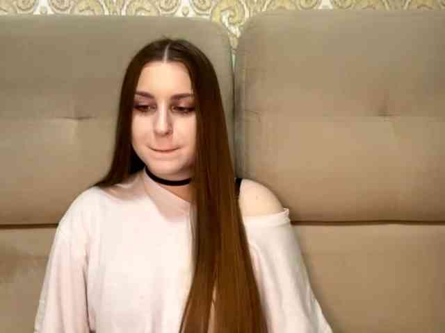 EmelineVayda webcam
