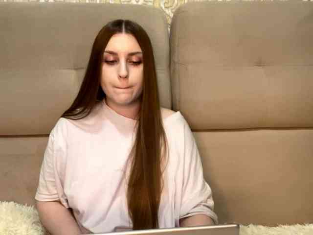 EmelineVayda EmelineVayda
