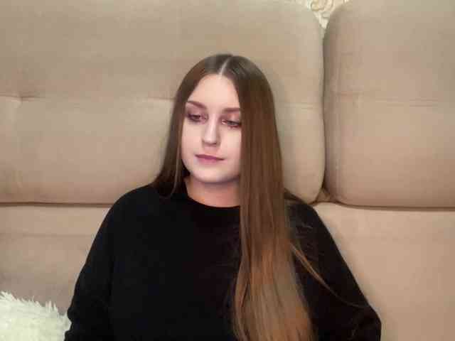 EmelineVayda webcam