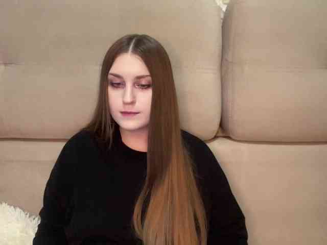 EmelineVayda webcam