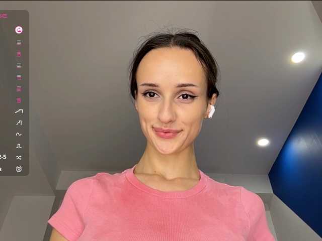 KrystenVazzana live cam on BongaCams