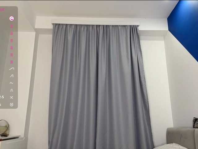 KrystenVazzana live cam on BongaCams