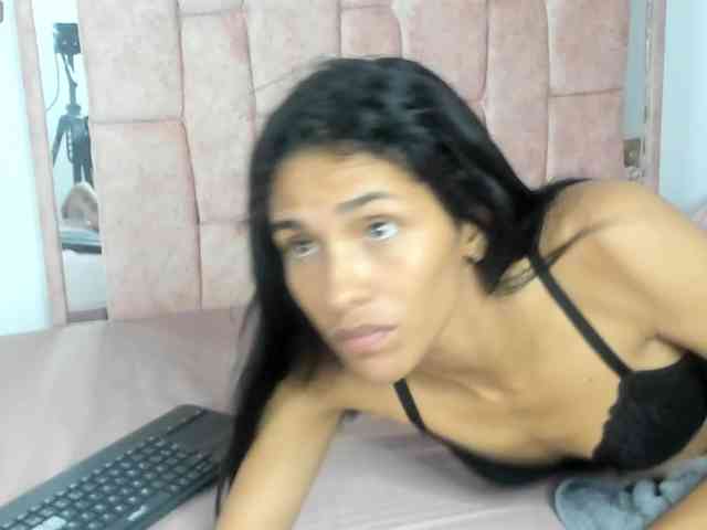 Model: Dali-sweet