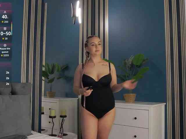 HaileySkyes webcam