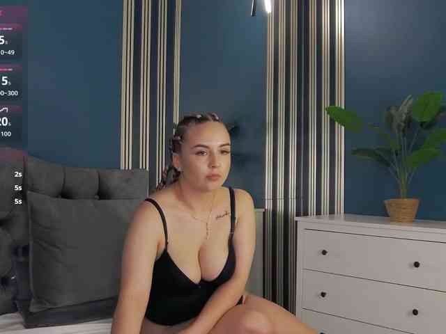 HaileySkyes webcam