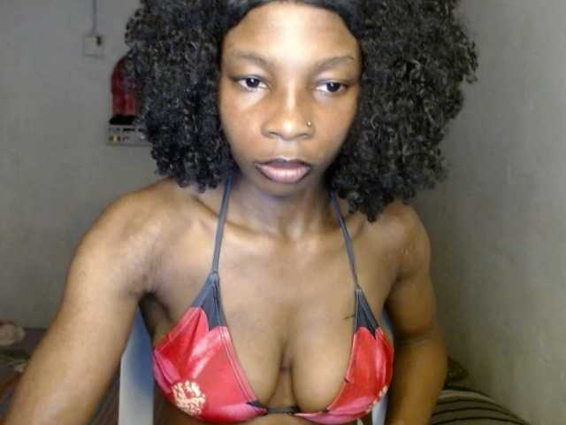 Hornybum1 live cam on BongaCams