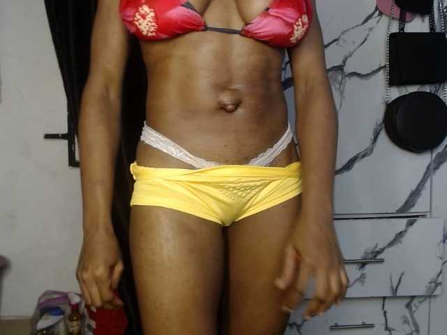 Hornybum1 live cam on BongaCams