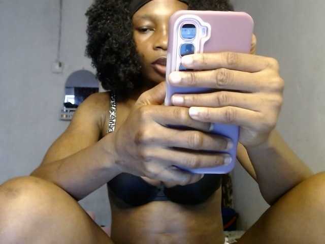 Hornybum1 live cam preview