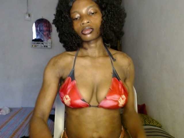 Hornybum1 live cam on BongaCams