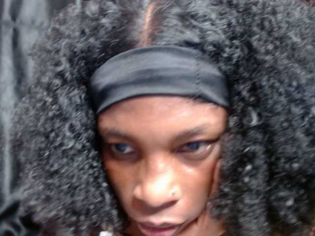 Hornybum1 live cam on BongaCams