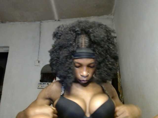 Hornybum1 live cam preview