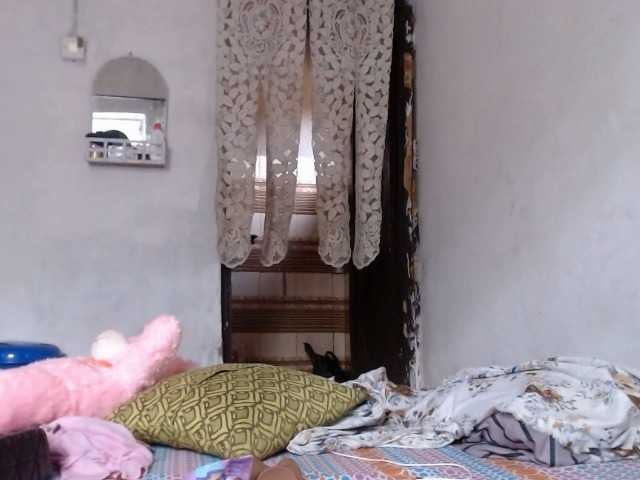Hornybum1, en directo ahora en BongaCams