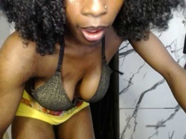 Hornybum1 live cam preview