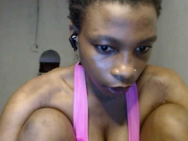 Hornybum1, en vivo ahora en BongaCams
