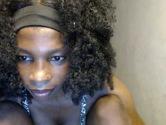 Hornybum1 live cam preview
