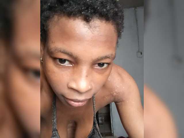 Hornybum1, live now on BongaCams