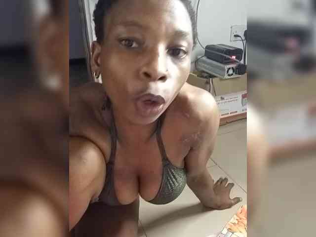 Hornybum1 webcam