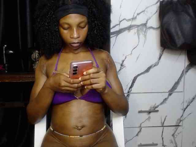 Hornybum1 webcam