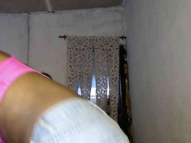 Hornybum1