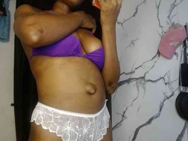 Hornybum1 webcam