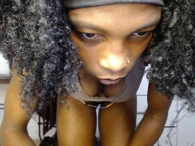 Hornybum1 webcam