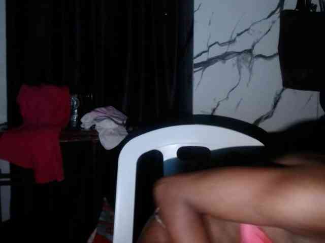 Hornybum1 webcam