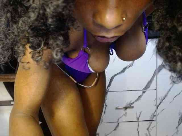 Hornybum1 webcam