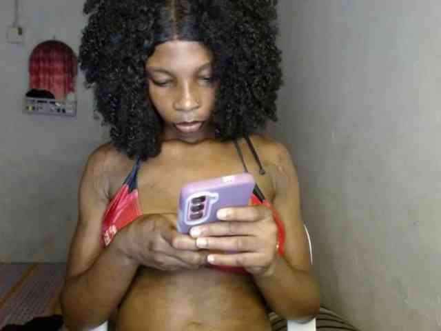 Hornybum1 webcam