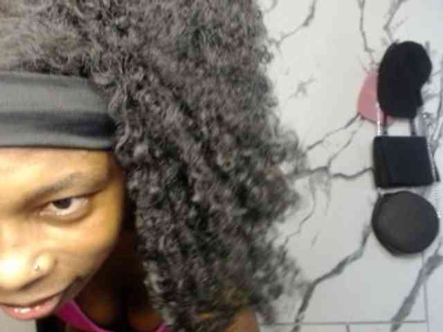 Hornybum1 webcam