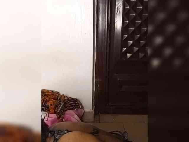 Hornybum1 webcam