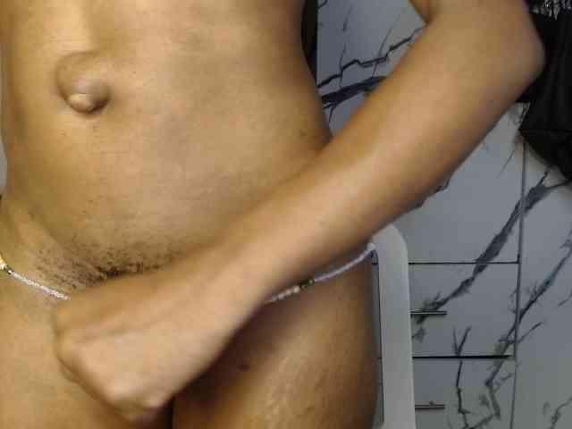 Hornybum1 webcam