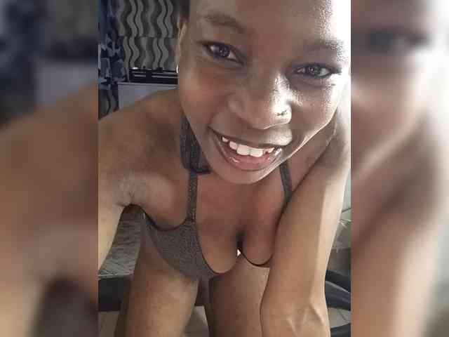 Hornybum1 webcam