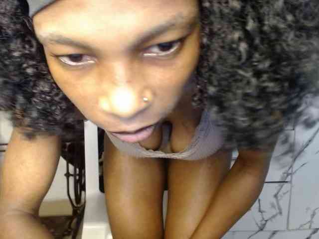 Hornybum1 webcam