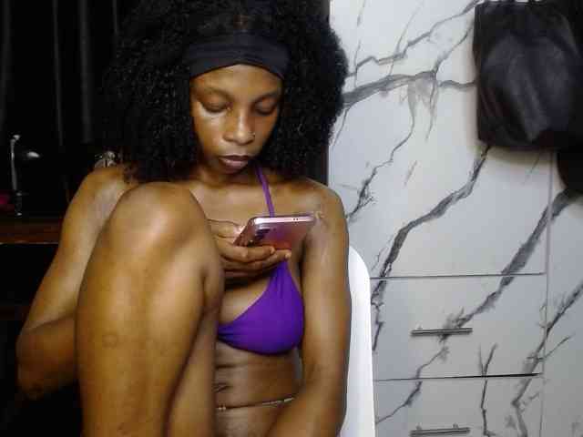 Hornybum1 webcam