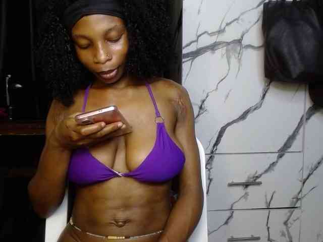 Hornybum1 webcam