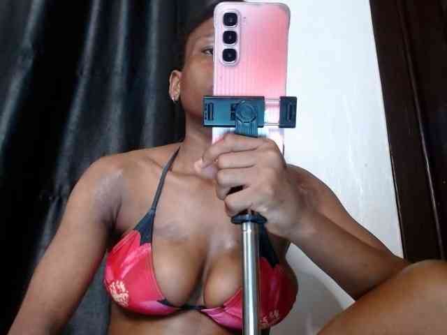 Hornybum1 webcam