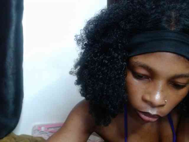 Hornybum1 webcam