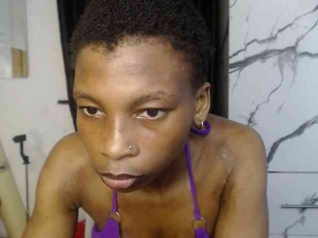 Hornybum1 webcam