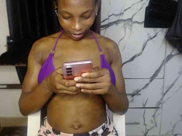 Hornybum1 webcam