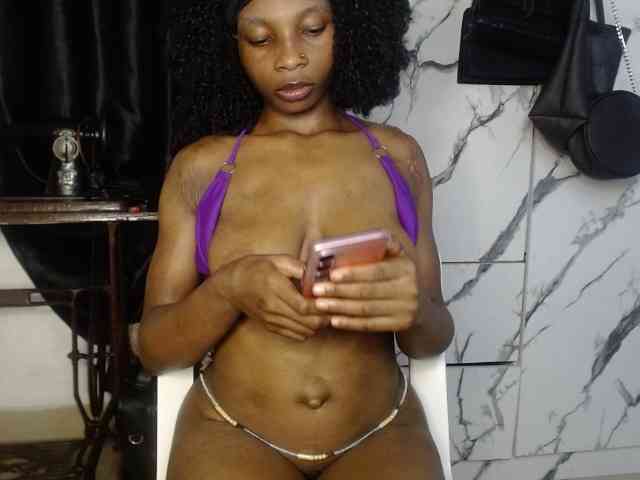 Hornybum1 webcam